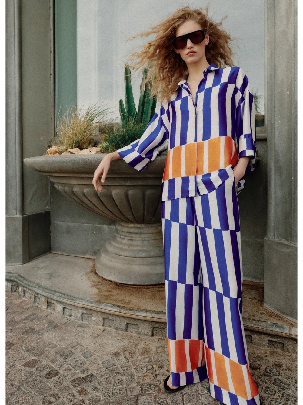 Zara 2 piece co-ord set of shirt and pants - Picture 2 of 9